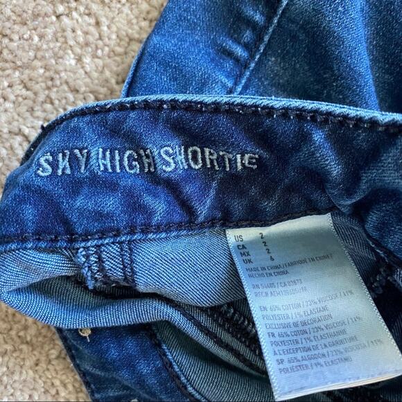 American Eagle Outfitters Sky Rise Shortie Short Size 2 - Picture 5 of 9